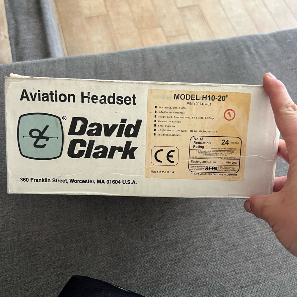 Aviation Headset
David Clark
MODEL H10-20°